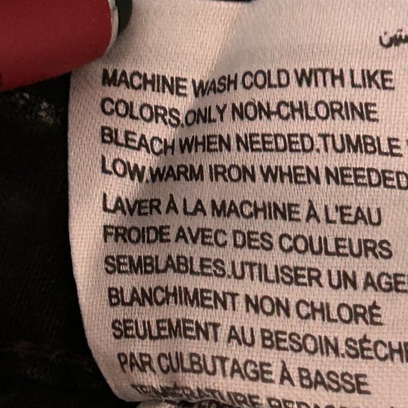 Style & Co. Black Curvy Skinny Leg Jeans -size 16 - Picture 6 of 10